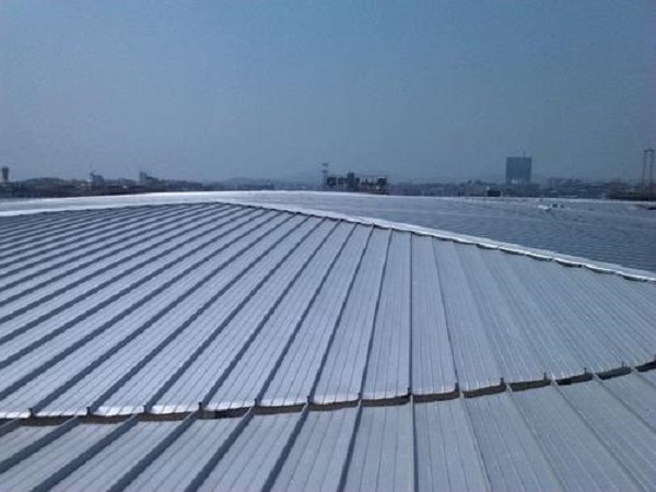 鋼結(jié)構(gòu)廠房頂部安裝時(shí)不可忽視的關(guān)鍵